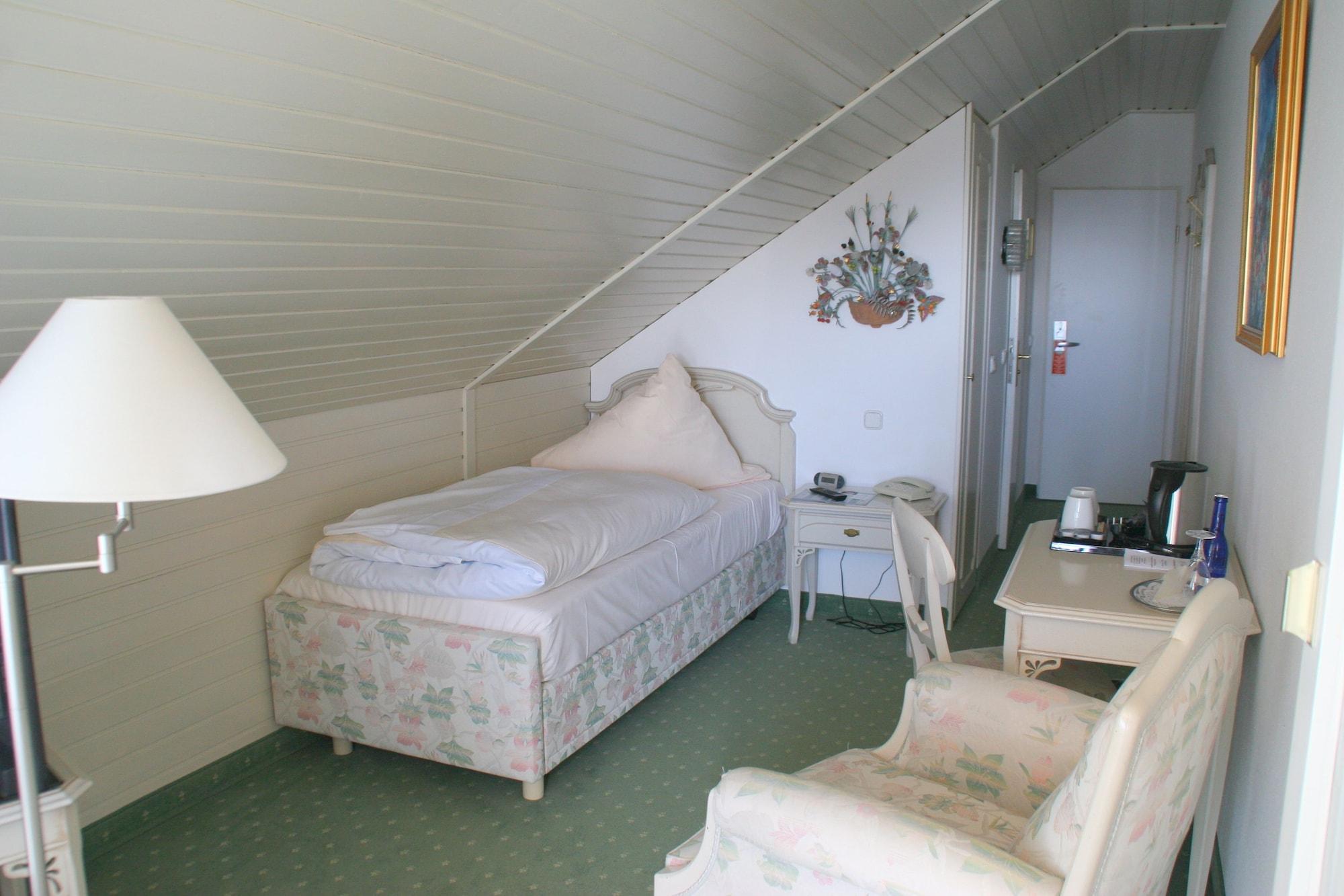 Sure Hotel By Best Western Rhoen Garden Poppenhausen Exterior foto
