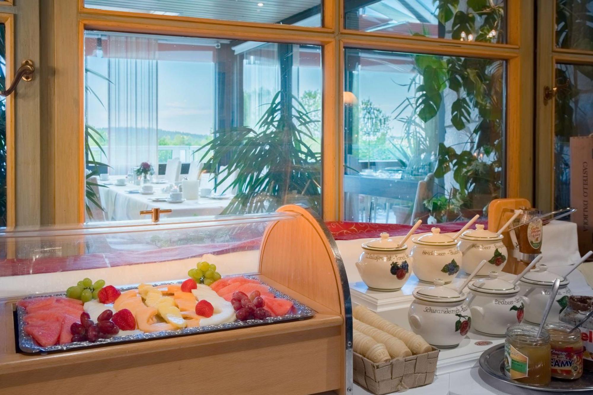 Sure Hotel By Best Western Rhoen Garden Poppenhausen Exterior foto
