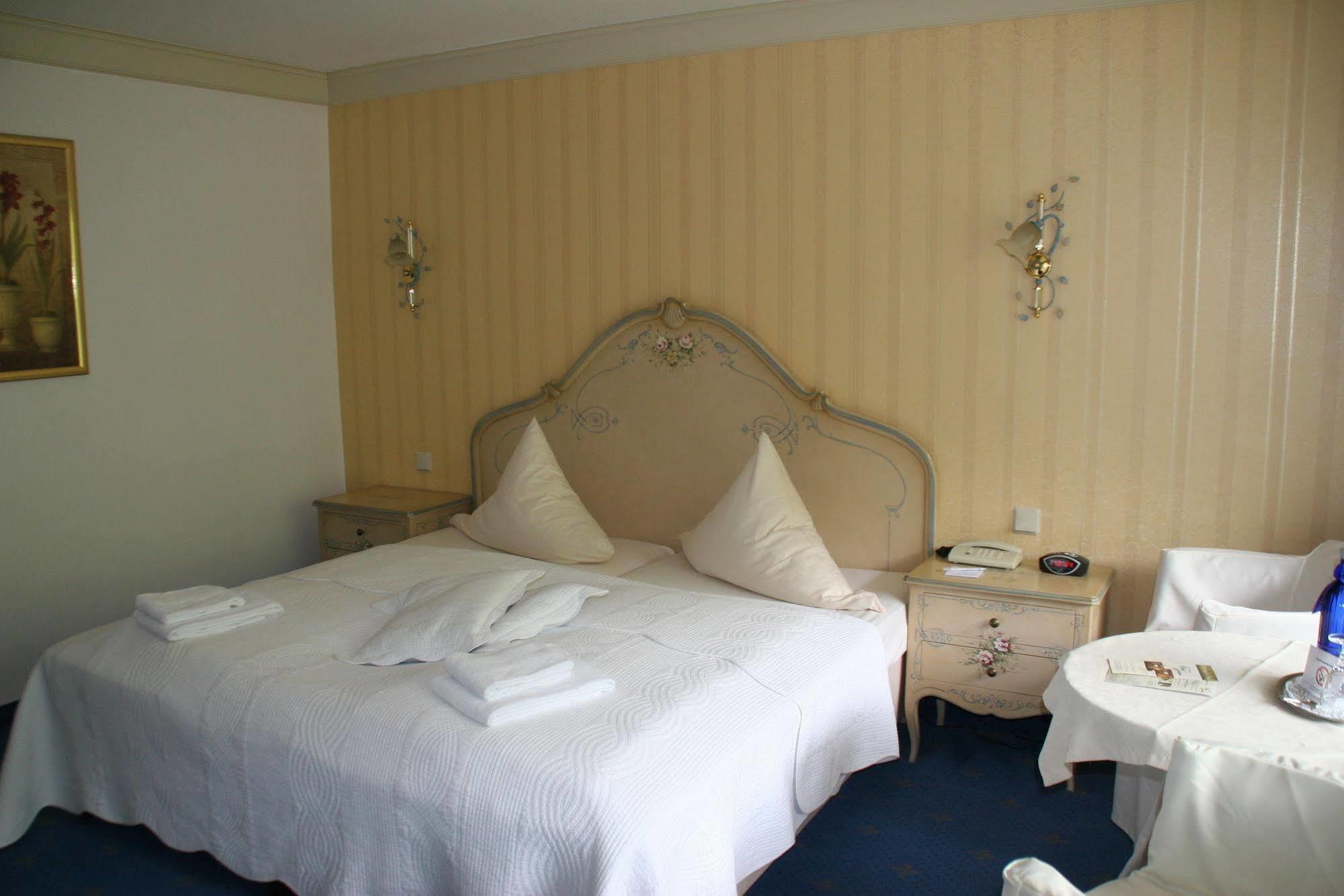 Sure Hotel By Best Western Rhoen Garden Poppenhausen Exterior foto